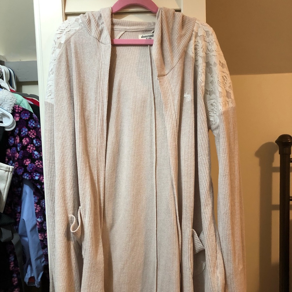 Abercrombie Kids cream cardigan